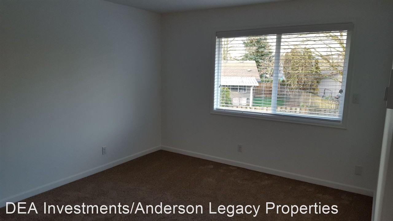 1601/1603 SE 146th Court Apartments in Cascade Park, Vancouver, WA