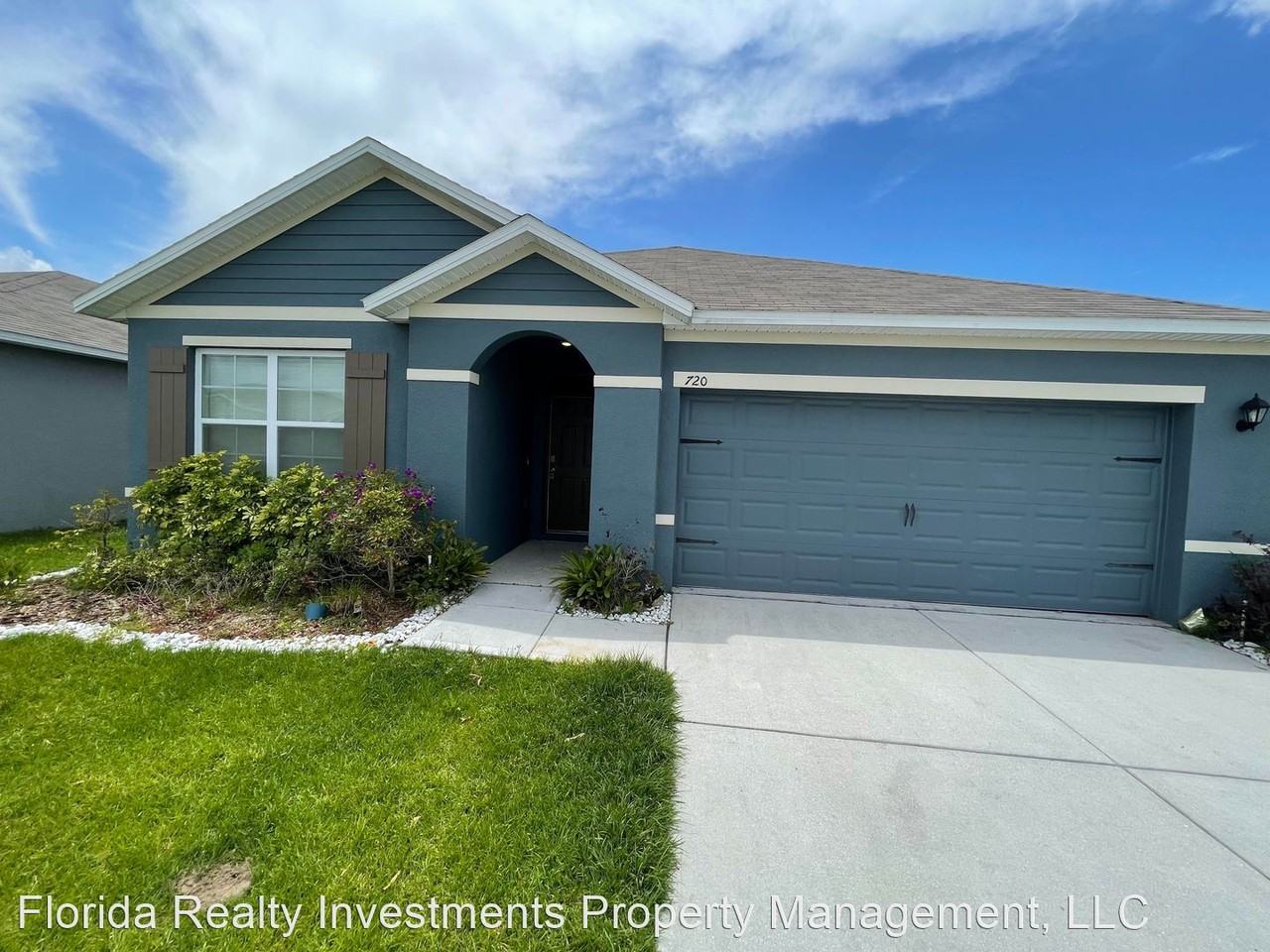 720 Kindred Ln - Photo 2 of 20