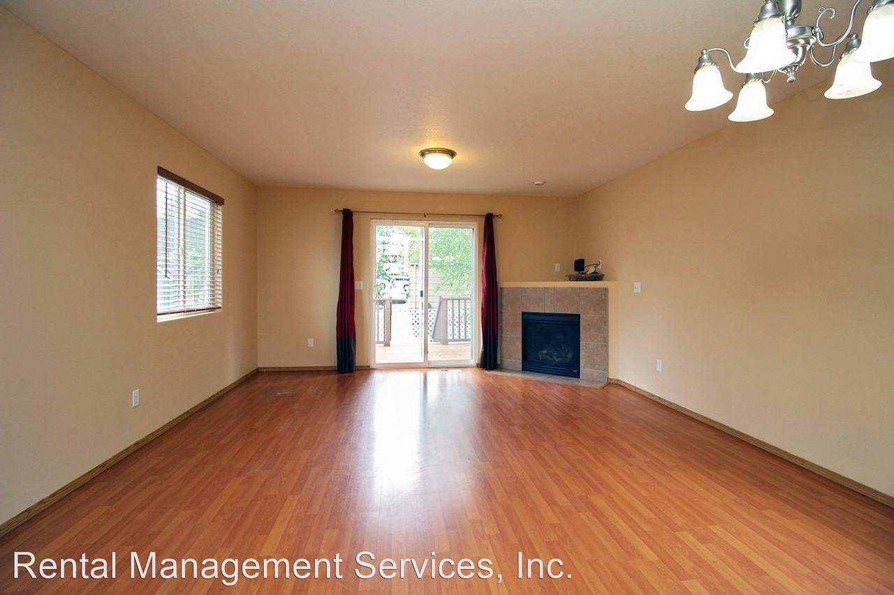 11548 Se Morrison St - Photo 2 of 28