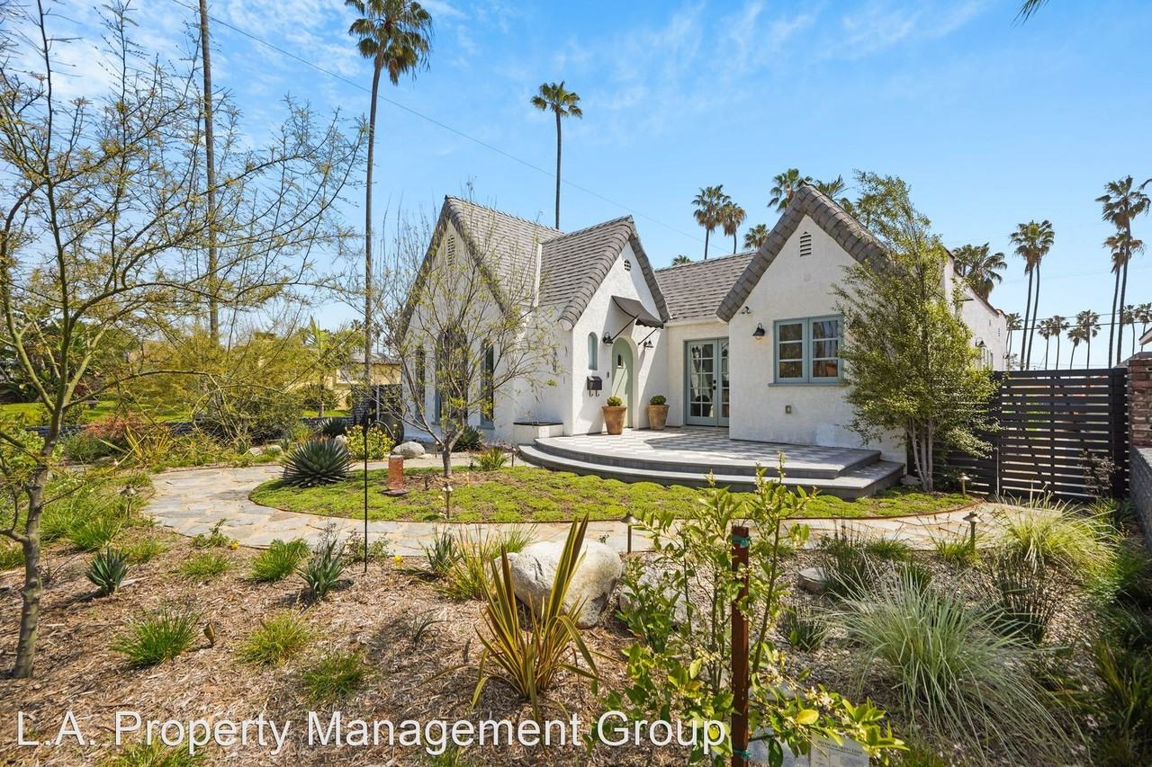5704 S Rimpau Blvd - Photo 2 of 46