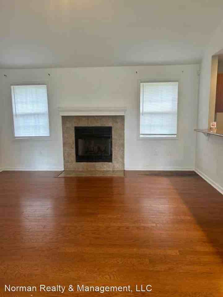 1243 Pineridge Way - Photo 2 of 20