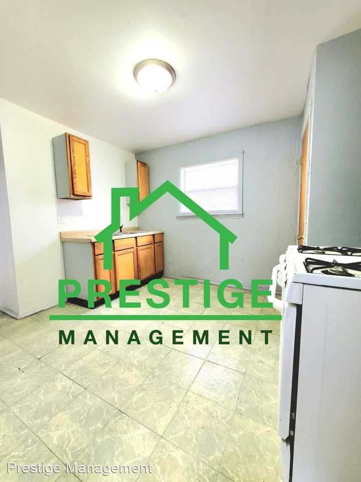 2124 Tennessee St - Photo 2 of 8