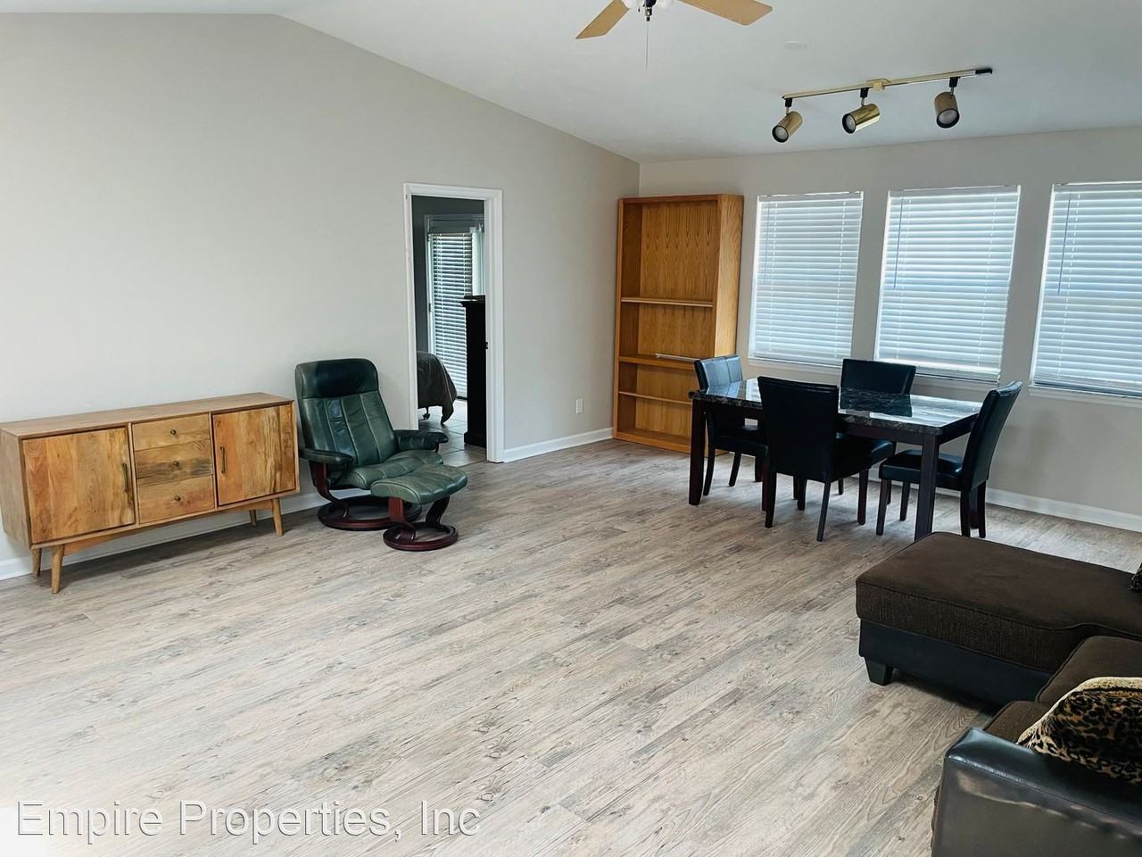 1120 Woodbern Ln - Photo 2 of 31