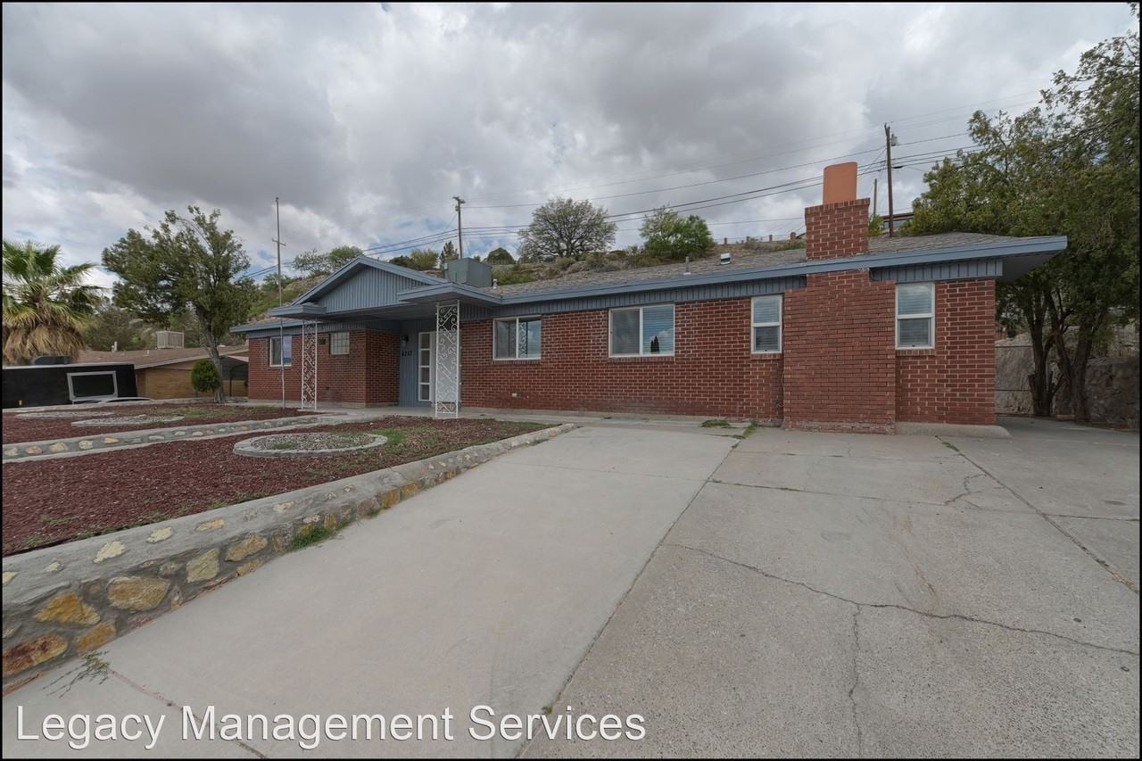 4257 Canterbury Dr - Photo 3 of 50