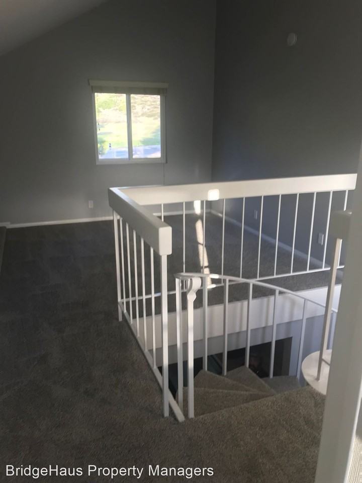15844 Green Haven Ct - Photo 3 of 19