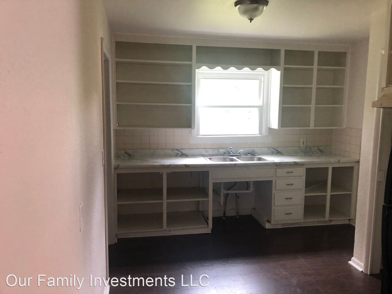 603 E 47th Pl N - Photo 2 of 10