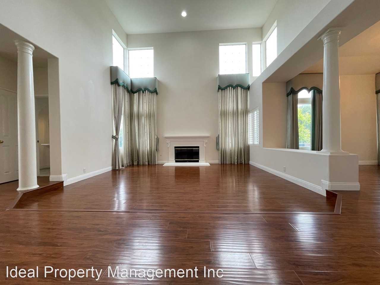 19762 E Country Hollow Dr - Photo 3 of 23