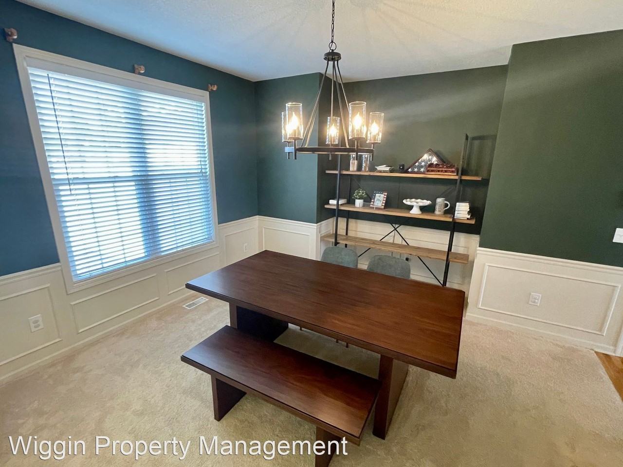 605 Rock Creek Dr - Photo 2 of 30