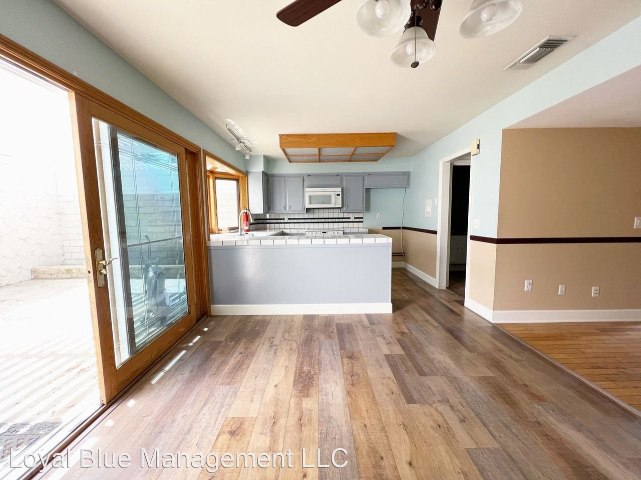 24233 La Glorita Cir - Photo 3 of 20