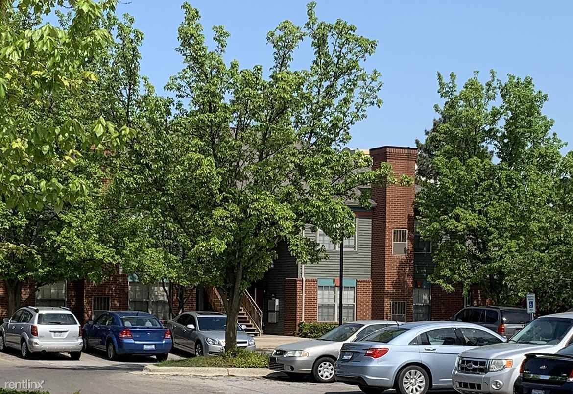 Carriage Town Square Apartments - Photo 2 of 9