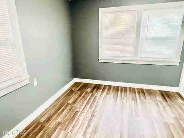 3735 Askew Ave - Photo 3 of 6