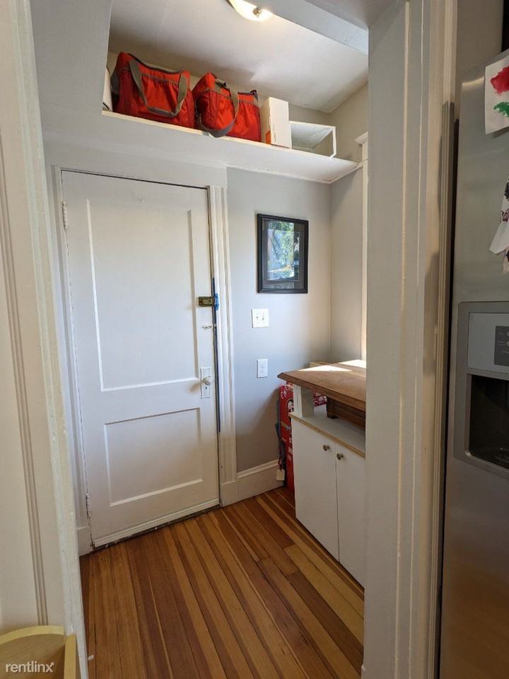 51 Algonquin Rd #1 - Photo 3 of 18