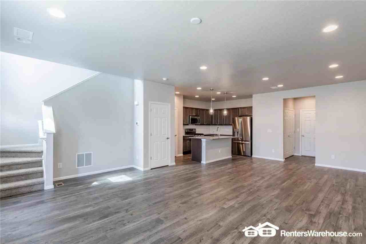 18950 E 65th Ave - Photo 3 of 20