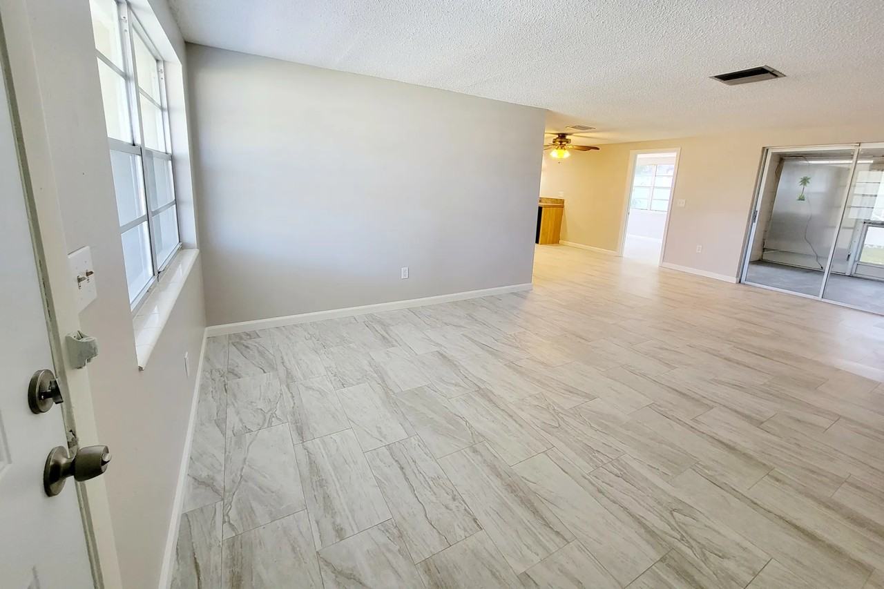 3850 Baden Dr - Photo 2 of 15