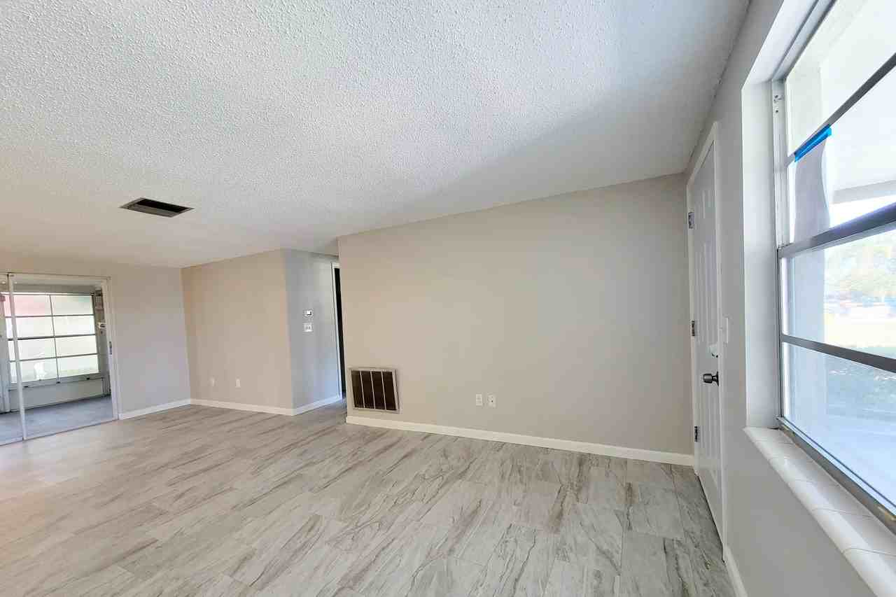 3850 Baden Dr - Photo 3 of 15