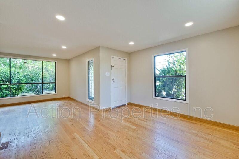 119 Sherland Ave - Photo 3 of 22