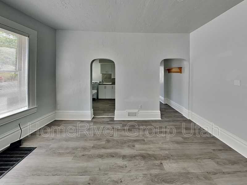 1277 Es #2 - Photo 6 of 17