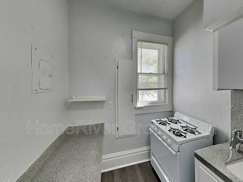 1277 Es #2 - Photo 7 of 17