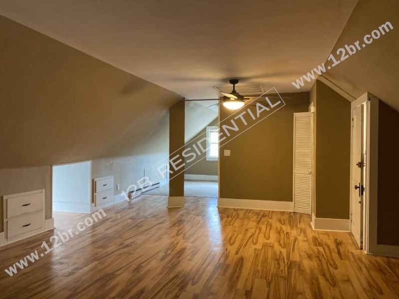 2817 Collingwood Blvd Apartments in Old West End, Toledo, OH 43610 Zumper