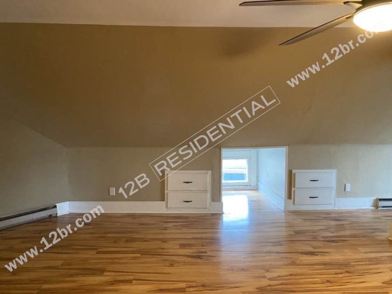 2817 Collingwood Blvd Apartments in Old West End, Toledo, OH 43610 Zumper