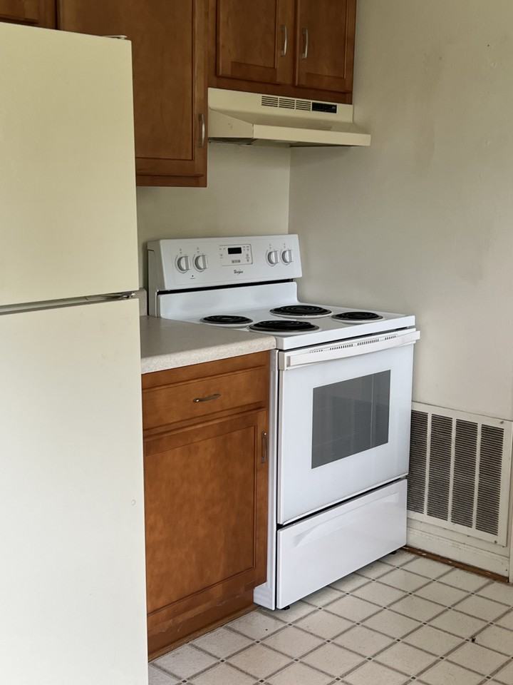 4102 Richland Ave Nw - Photo 2 of 20