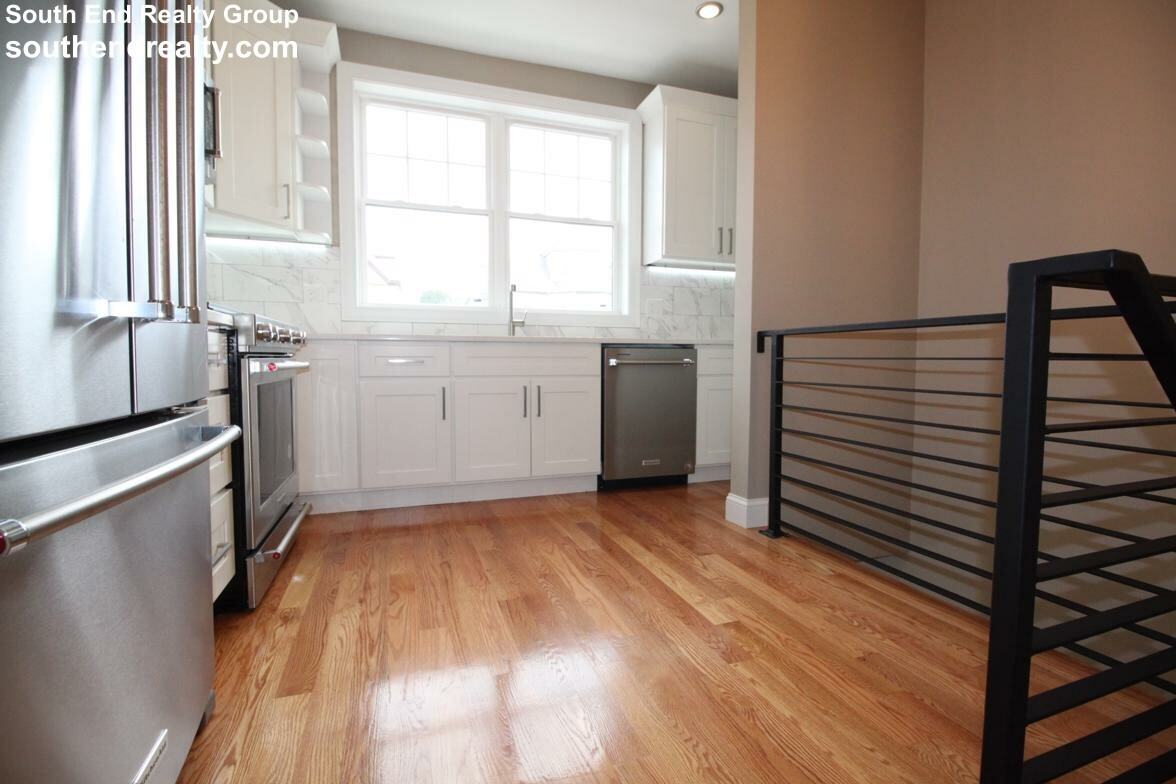 112 Main St #112 - Photo 3 of 30