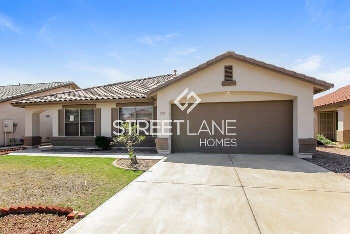 10037 W Irma Ln - Photo 2 of 16