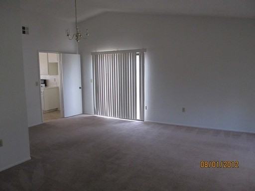 3093 Westfield Dr - Photo 2 of 4