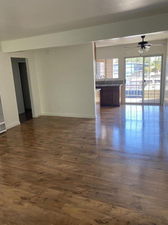 935 W Bishop St - Photo 2 of 17