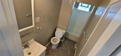 5516 Dellaglen Ave - Photo 3 of 14