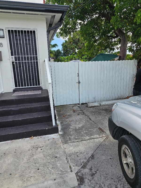 33142 East 8th Avenue - Photo 2 of 14