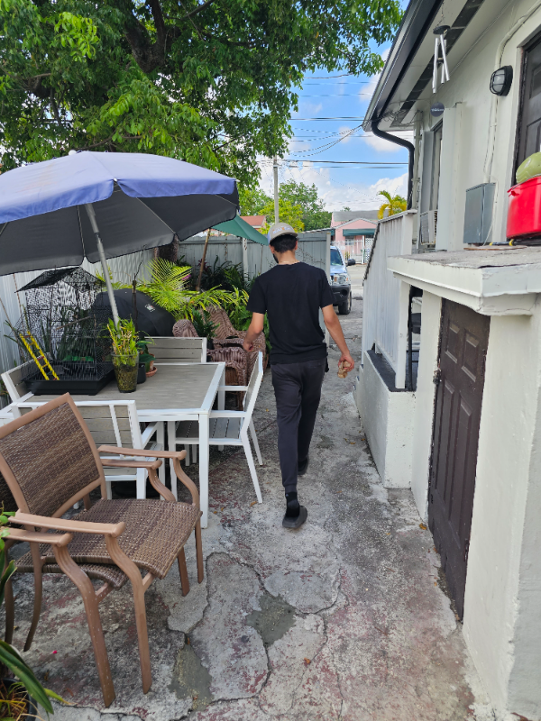 33142 East 8th Avenue - Photo 3 of 14