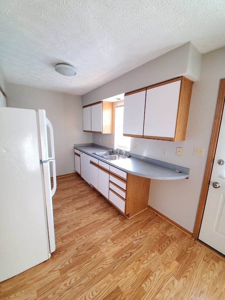 3102 Perrydale St Nw #3102 - Photo 3 of 20