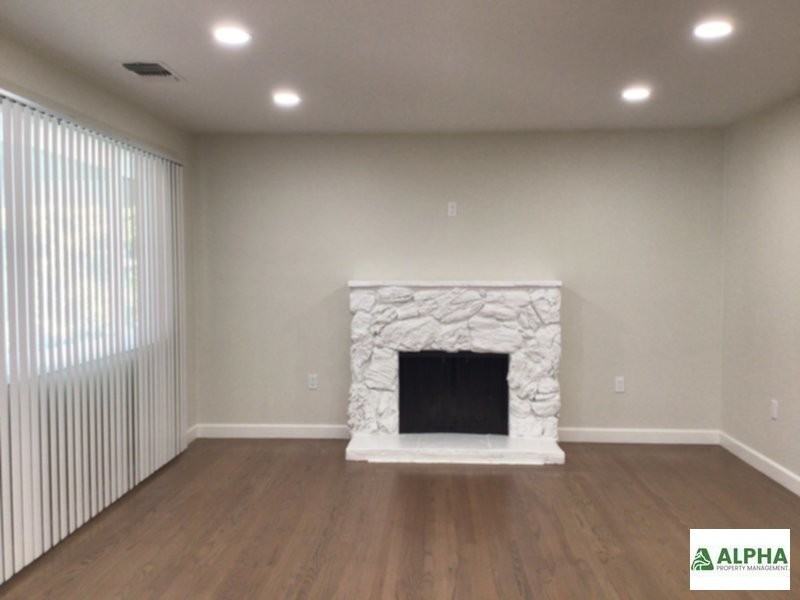 6314 39th Ave - Photo 2 of 13