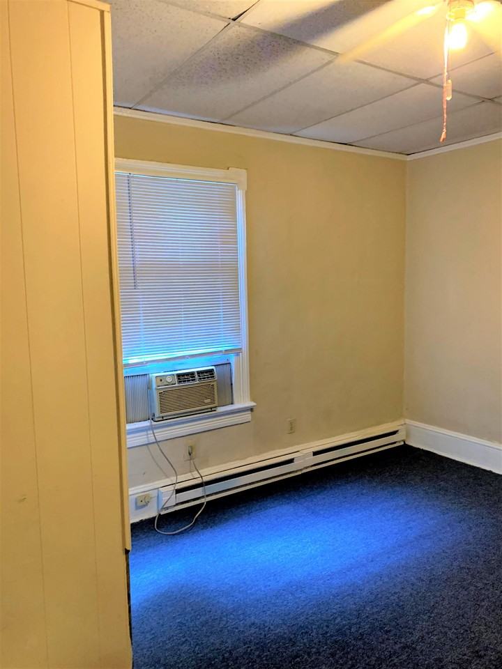 997 Curran St #A - Photo 5 of 24