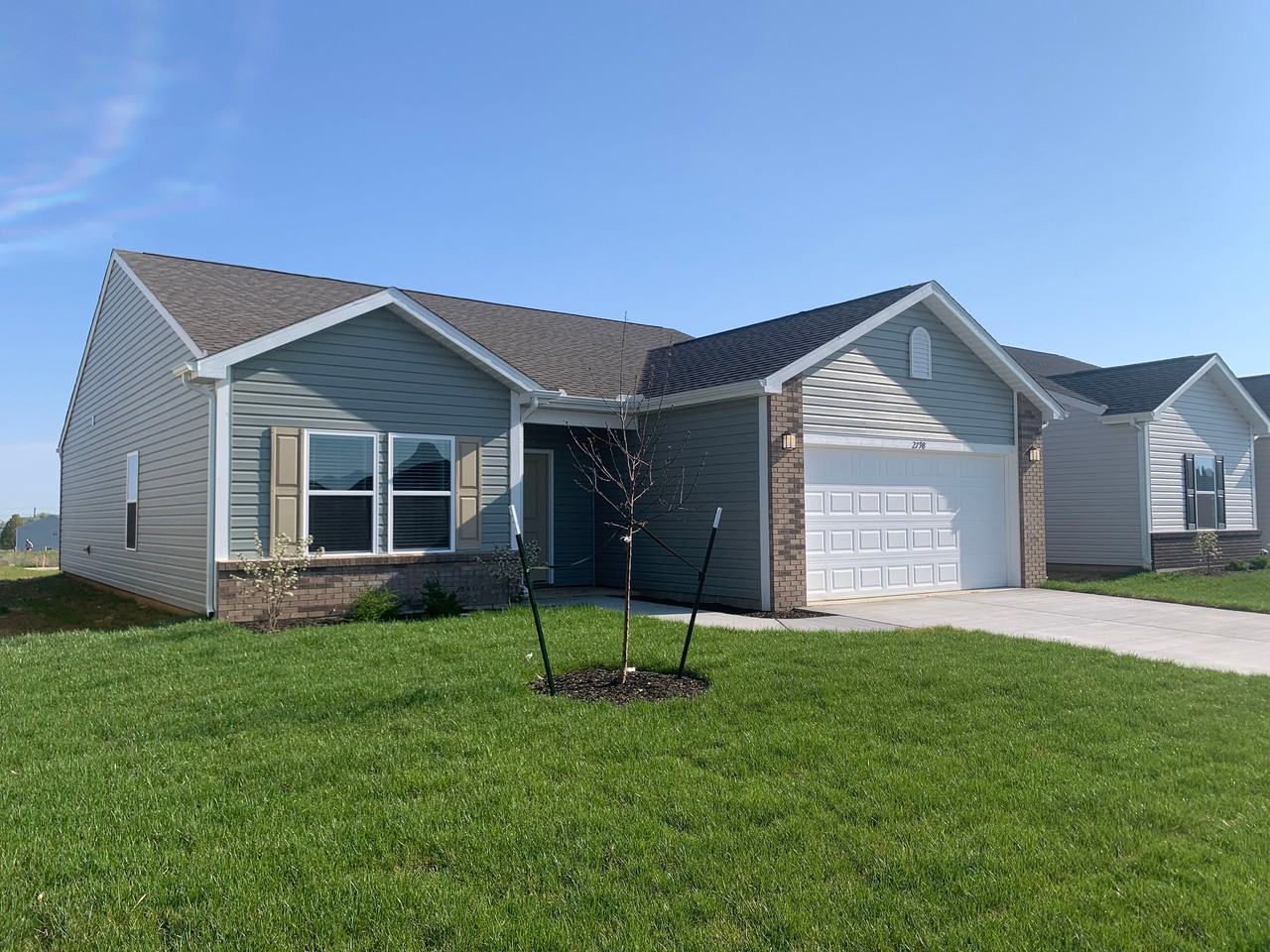 Avalon Bluffs - Photo 3 of 50