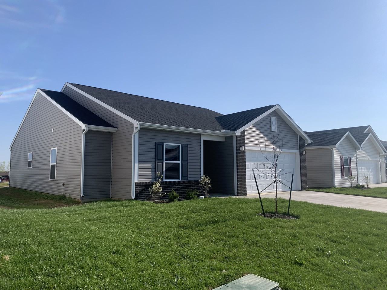 Avalon Bluffs - Photo 6 of 50