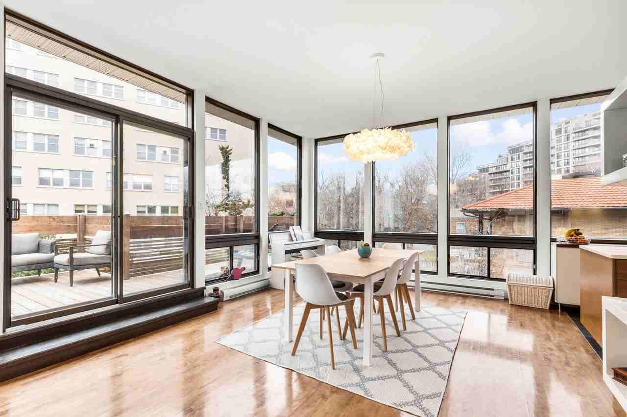 5754 Avenue Déom - Photo 2 of 32