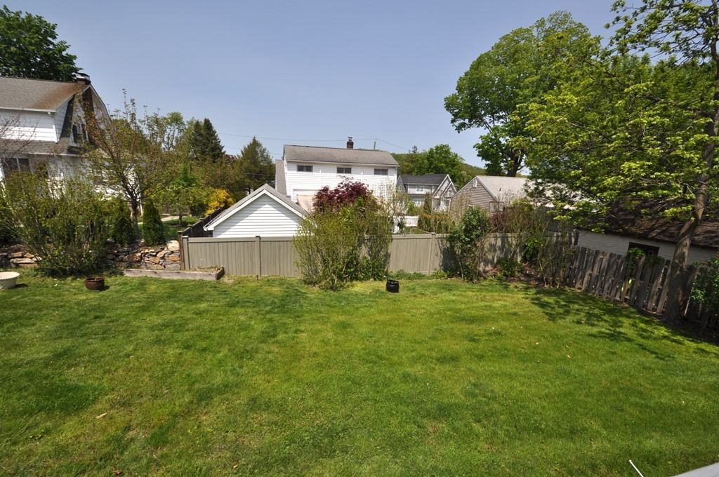 89 Amsterdam Ave - Photo 2 of 29