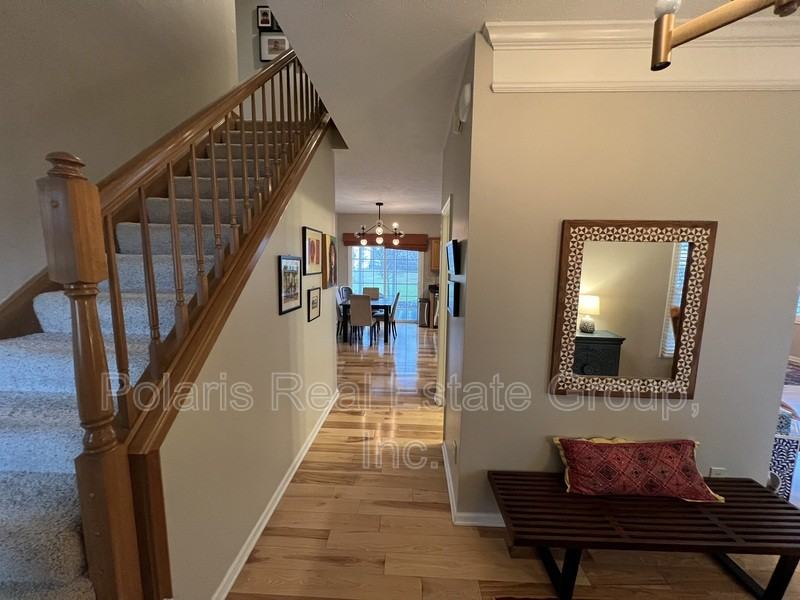 10739 Gettysburg Pl - Photo 2 of 29