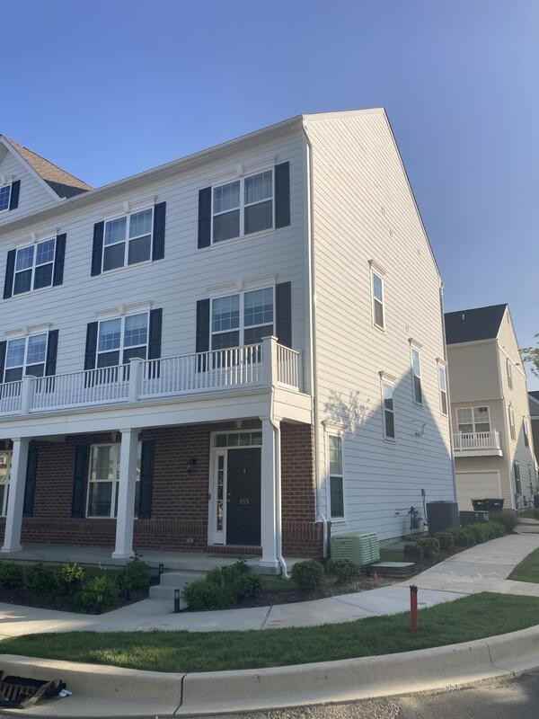 955 Manor Ave N - Photo 3 of 41