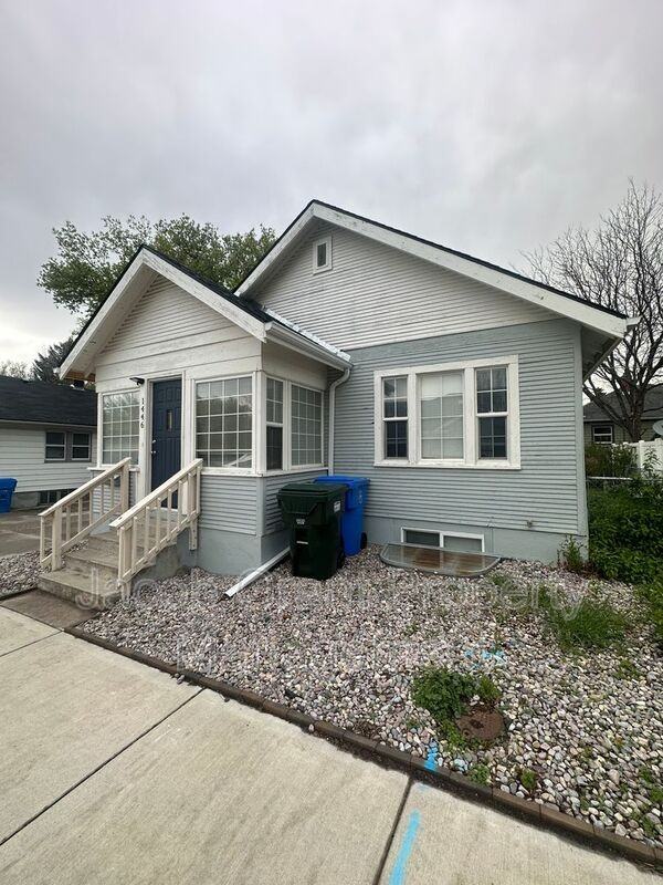 1446 E Clark St - Photo 2 of 30
