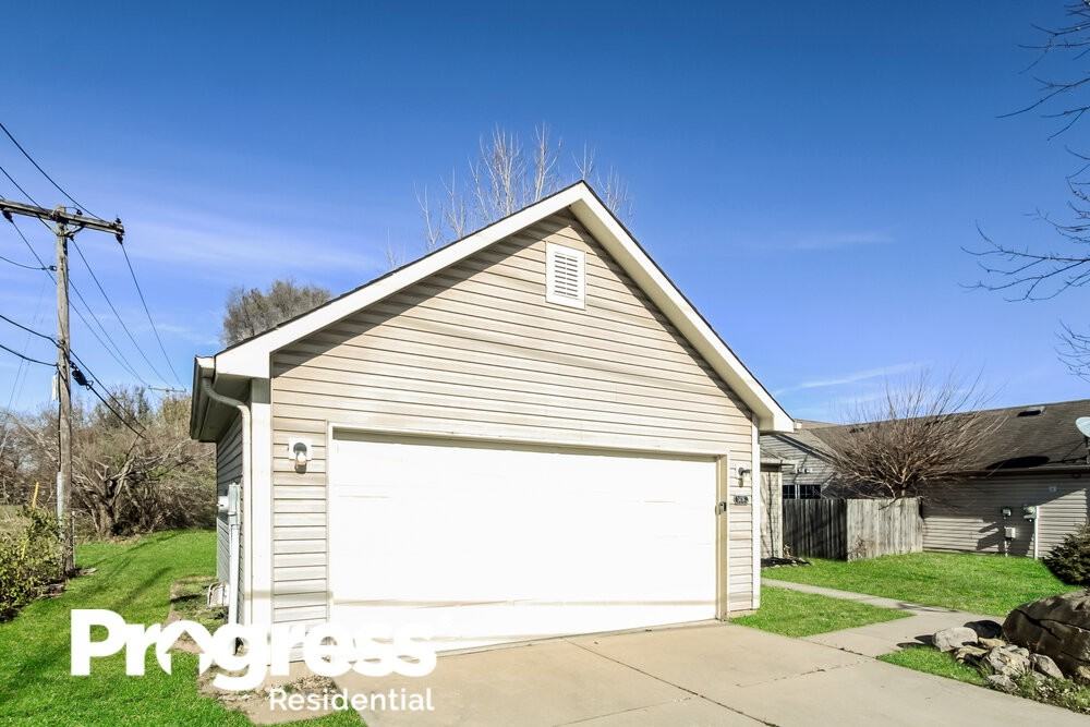 3476 Oliver Ave - Photo 2 of 25