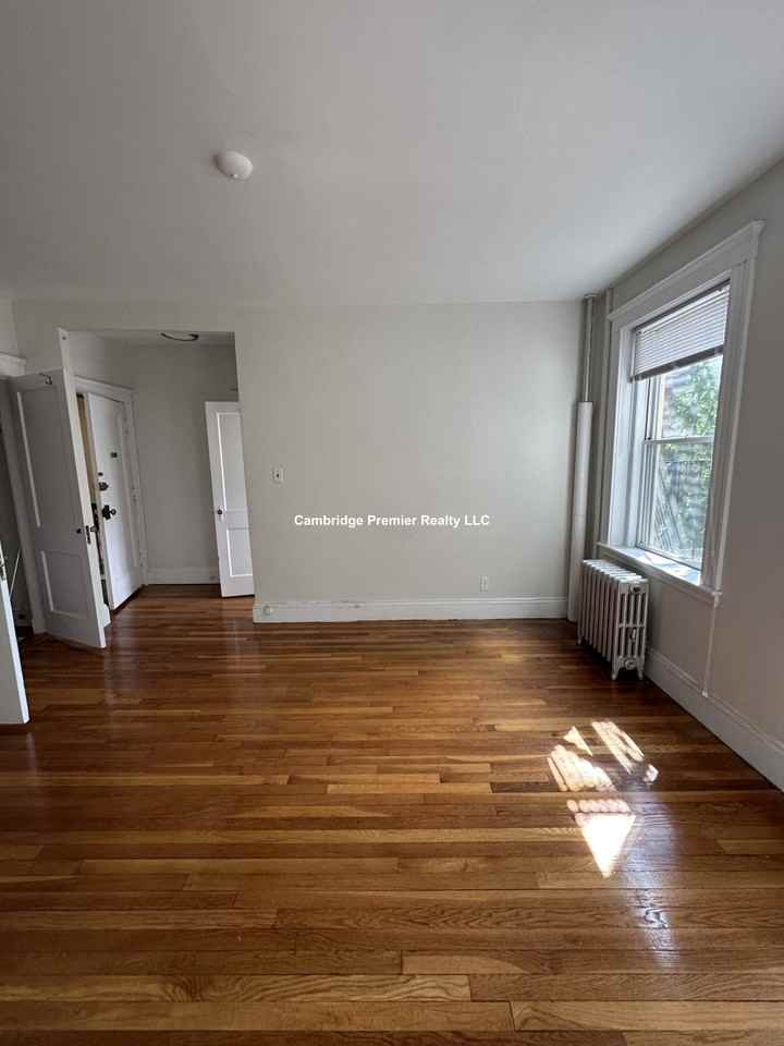 Langdon St #11 - Photo 2 of 18