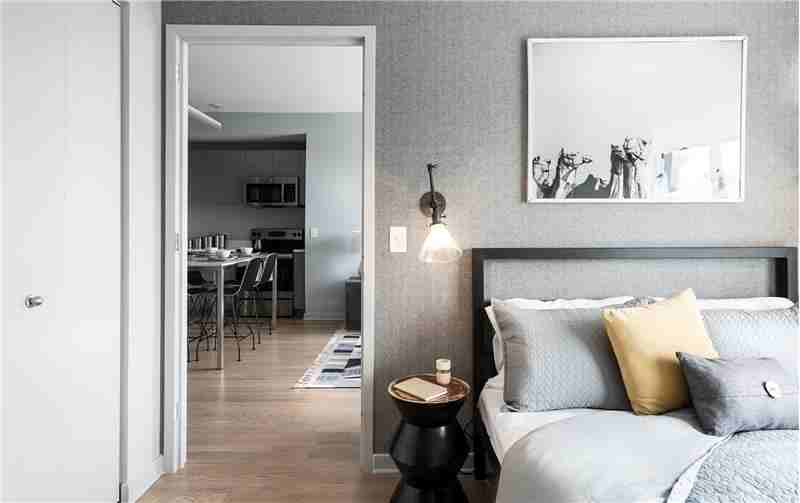 595 Pavonia Ave #4708