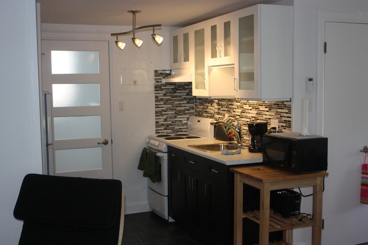 67 Moore Avenue - Photo 2 of 7