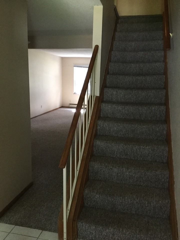 320A S Dement Ave #5 - Photo 2 of 9