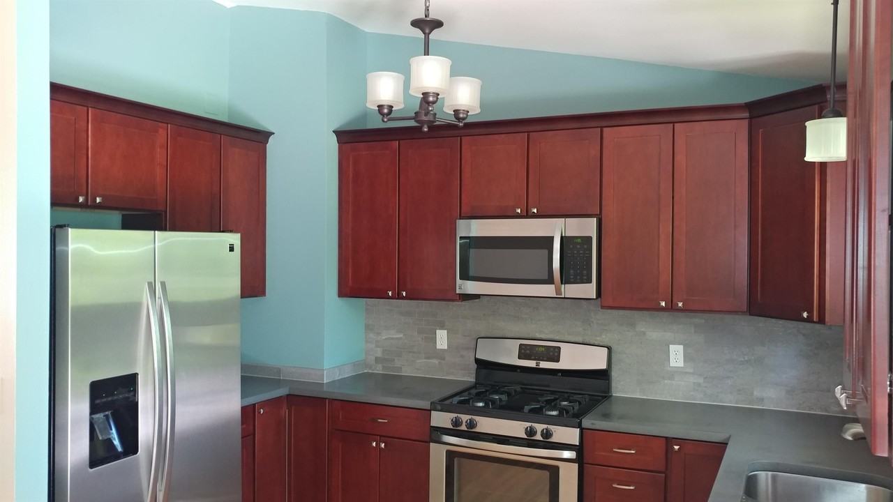 2900 Eindborough Dr #1 - Photo 4 of 24