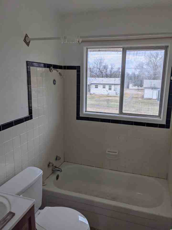1409 Metropolitan Dr #1 - Photo 7 of 7
