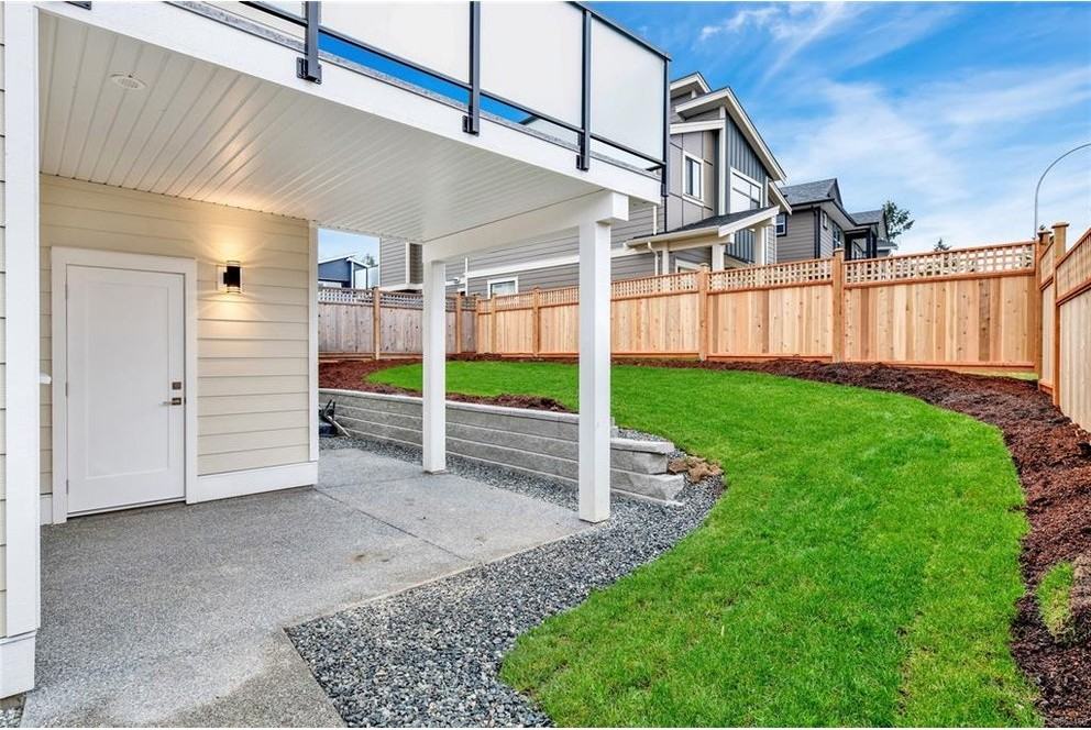 5781 Linyard Rd Lowr - Photo 2 of 9